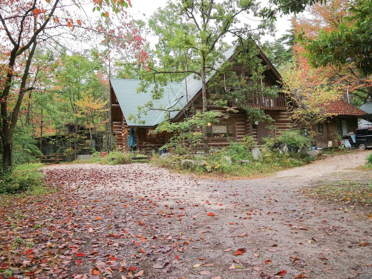 Canadian Loghouse Inn Azuminoyujin Esterno foto